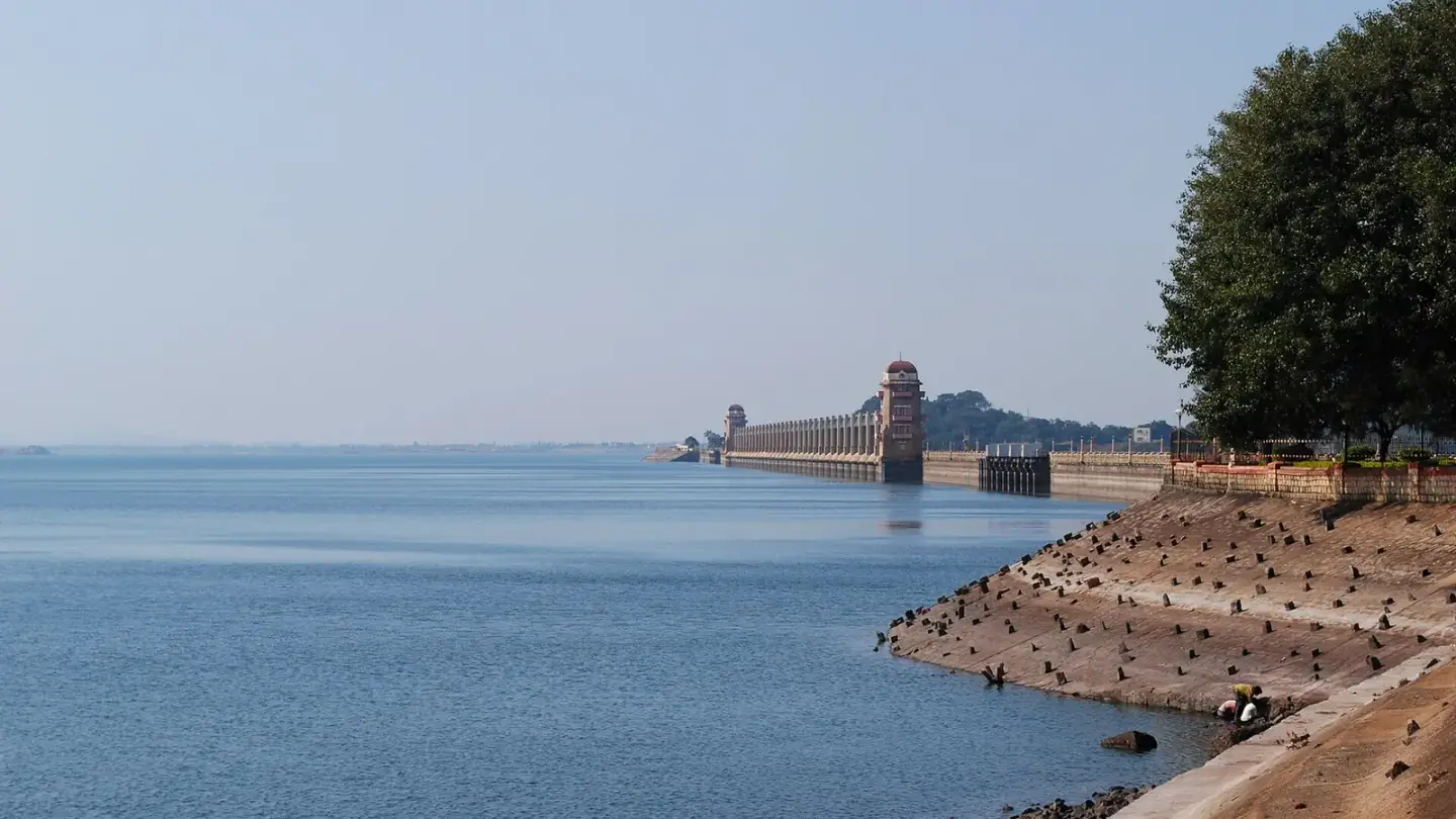 Tungabhadra Dam & Daroji Bear Sanctuary
